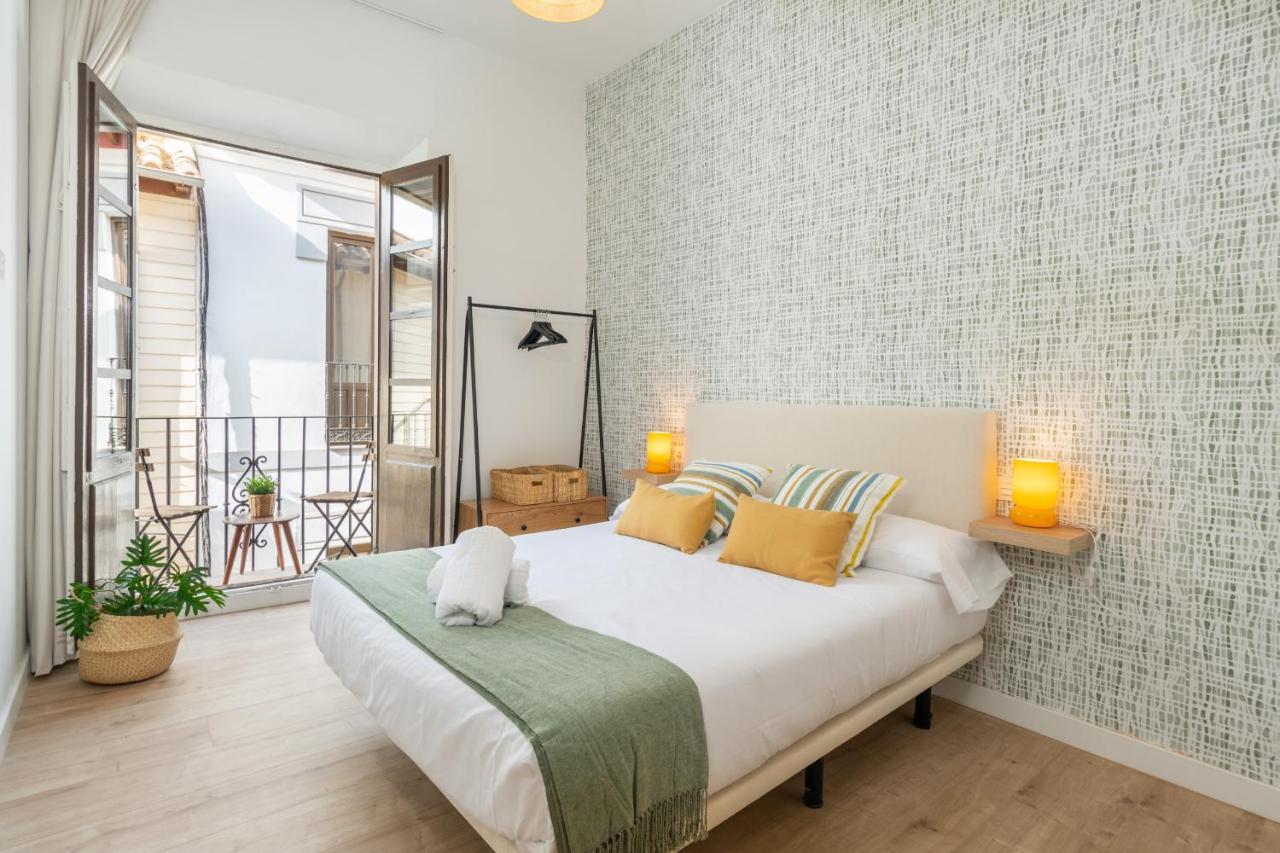 Apartamentos Luna Suites Palacio Dorita Γρανάδα Εξωτερικό φωτογραφία