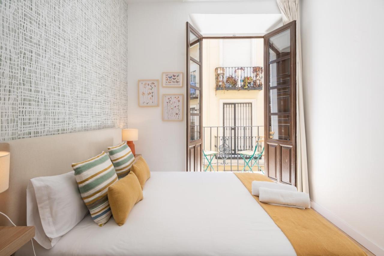 Apartamentos Luna Suites Palacio Dorita Γρανάδα Εξωτερικό φωτογραφία