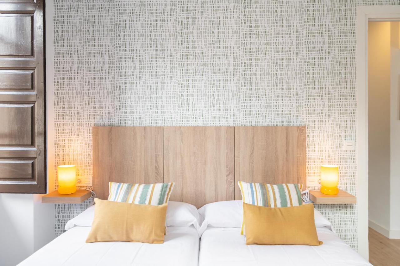 Apartamentos Luna Suites Palacio Dorita Γρανάδα Εξωτερικό φωτογραφία