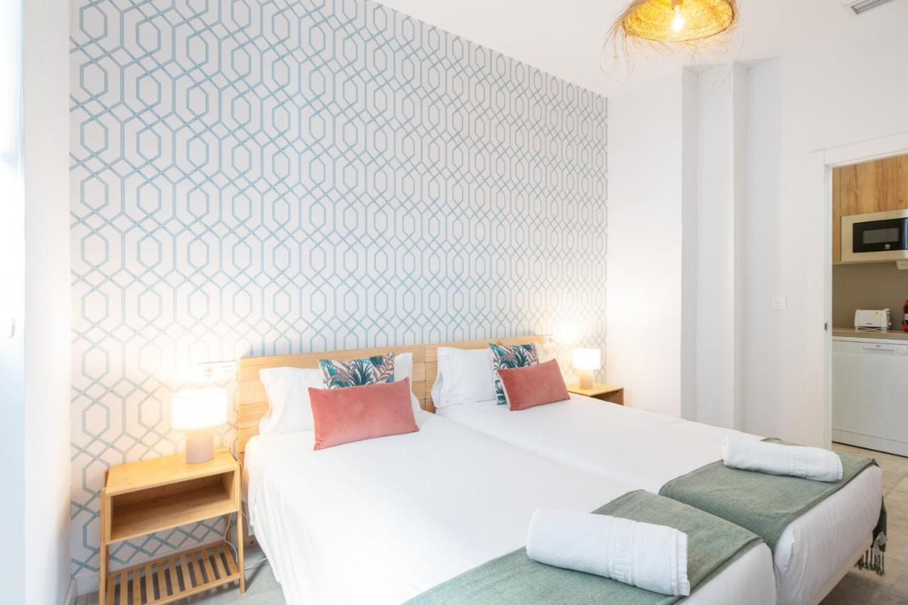 Apartamentos Luna Suites Palacio Dorita Γρανάδα Εξωτερικό φωτογραφία